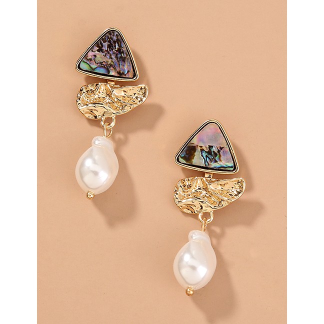 LRC Anting Tusuk Fashion Pearl Detachable Two-wear Abalone Triangle Pearl K78082