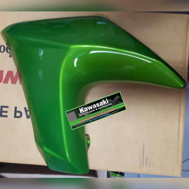 Shroud sayap tangki er6 er6n hijau metalik bagian kiri original Kawasaki