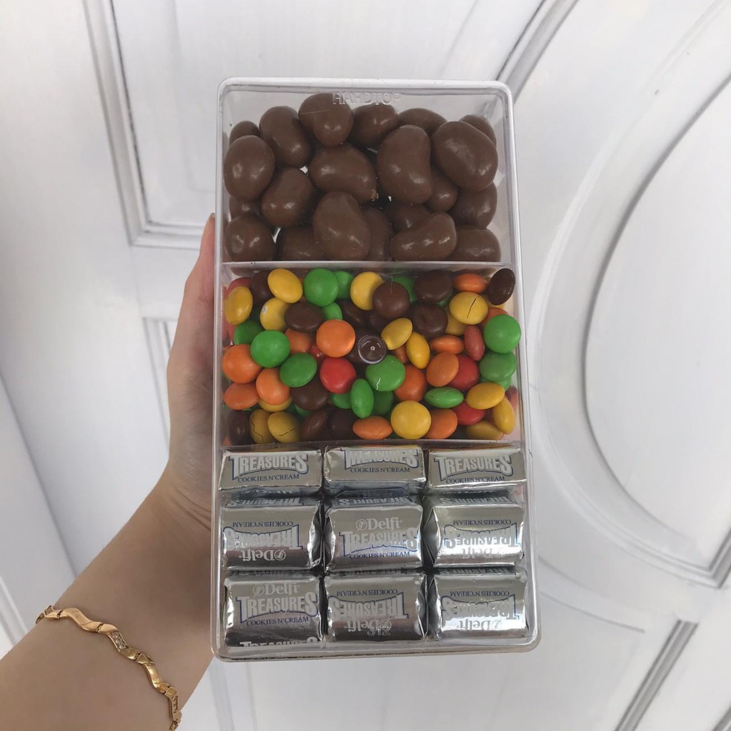 

Toples sekat 3 isi chacha,delfi mede,delfi treasure