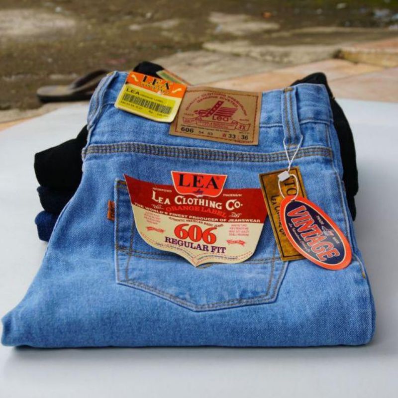 celana jeans standar pria Lea 606