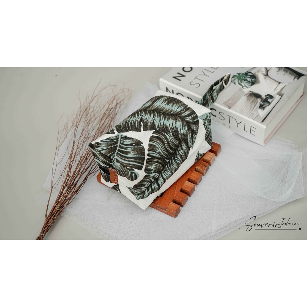 SOUVENIR PERNIKAHAN BOXY POUCH / SOUVENIR PERNIKAHAN KANVAS / SOUVENIR PERNIKAHAN CUSTOM / SOUVENIR 