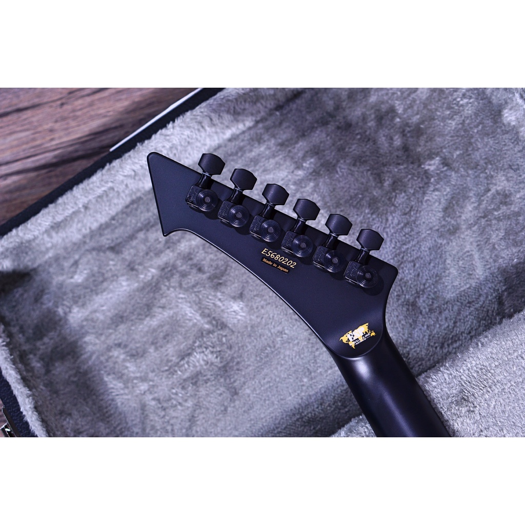 ESP Snakebyte James Hetfield signature satin Black E5680202