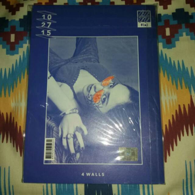 [BOOKED] f(x) - 4 Walls Album