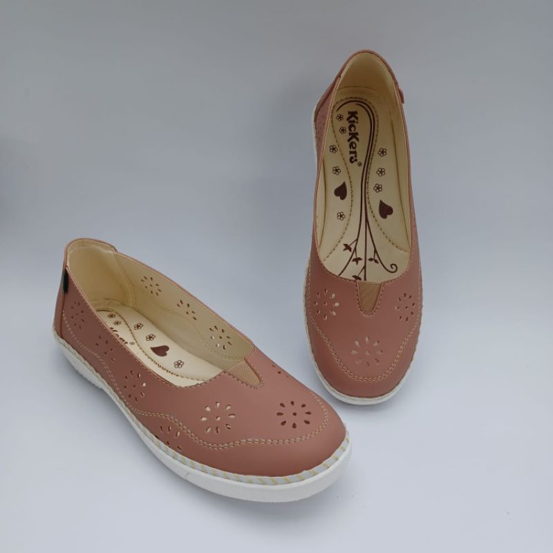 sepatu wanita big size slip on murah. new aulia 09