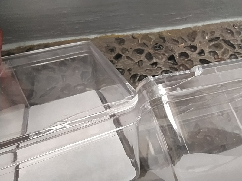 Toples Nuai Persegi Panjang Sekat 3 Nuai Sn 738 (500gr)