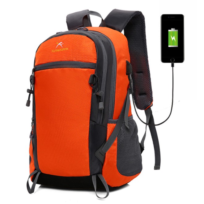 TW02-02 Tas Gunung Ransel Dengan USB Port