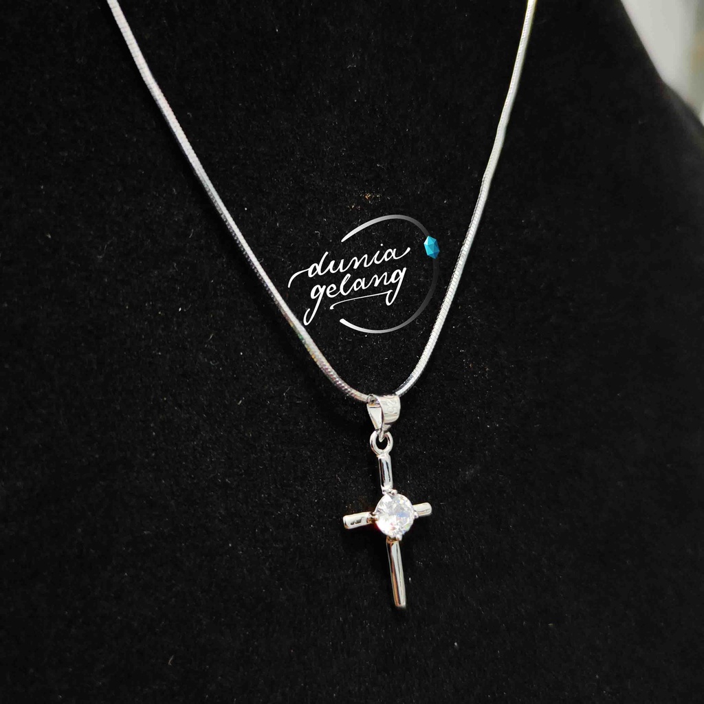 KALUNG TITANIUM SALIB DIAMOND PERMATA LIONTIN SILVER ANTI KARAT TIDAK LUNTUR TAHAN AIR / KALUNG WANITA PRIA / DUNIA GELANG