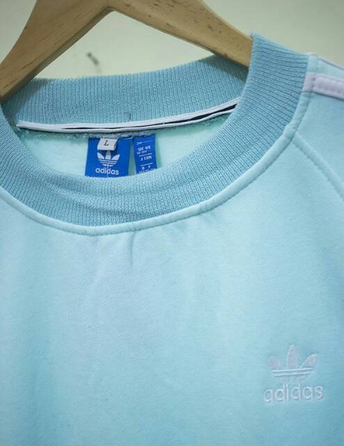 Crewneck adidas biru muda/langit