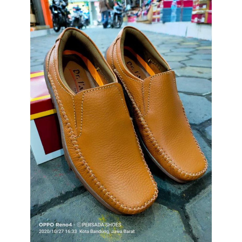 Sepatu Casual Kulit Pria Kr 01 Dr. Iam ( Produksi Sendiri )