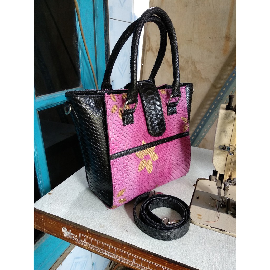 Tas Handbags Kulit Ular Sanca / Python Asli Kualitas Ekspor Fashionable