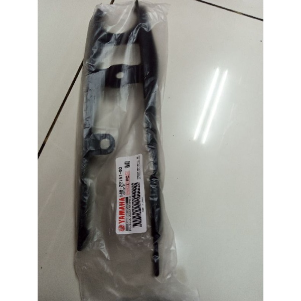 KARET DUDUKAN RANTAI ORIGINAL YAMAHA YZF R1 / SEAL GUARD 14B-22151-00