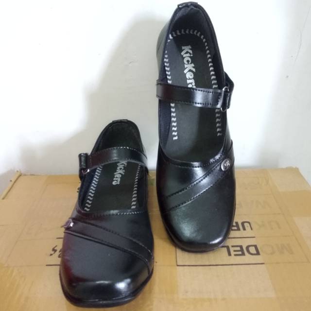 SEPATU FORMAL WANITA PASKIBRA KERJA PANTOPEL PANTOFEL HITAM KICKERS