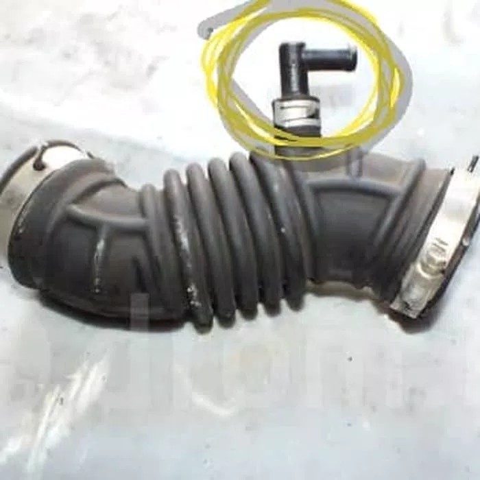 Pipa kecil Selang Saringan Hawa Udara Nissan Grand Livina 1.5 Siku Rumah Air filter Ventilasi Mesin 