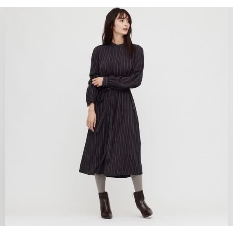 UNIQLO GAUN KEMEJA RAYON GARIS