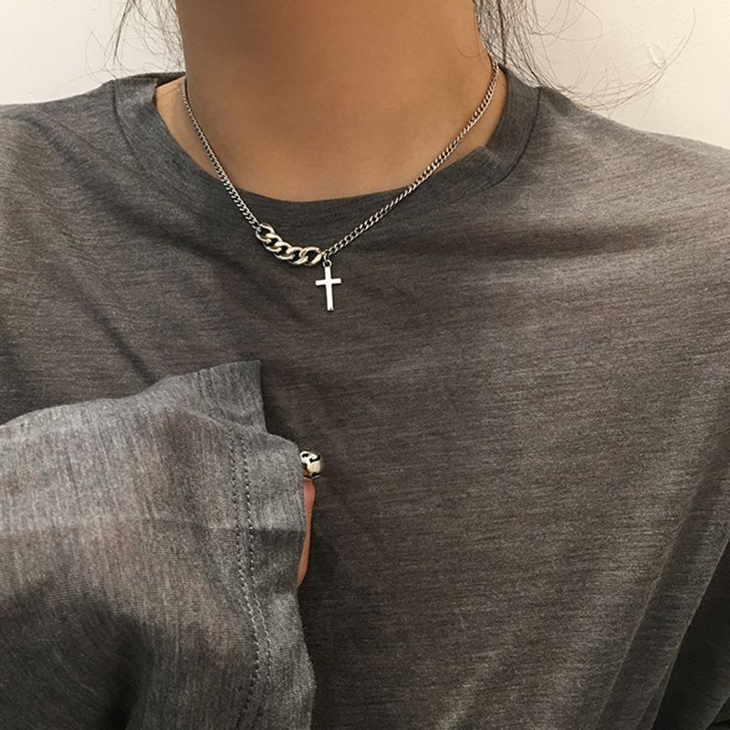 FerenHongXia Kalung Choker Rantai Pendek Liontin Salib Warna Silver Gaya Vintage Hip Hop Kalung Salib