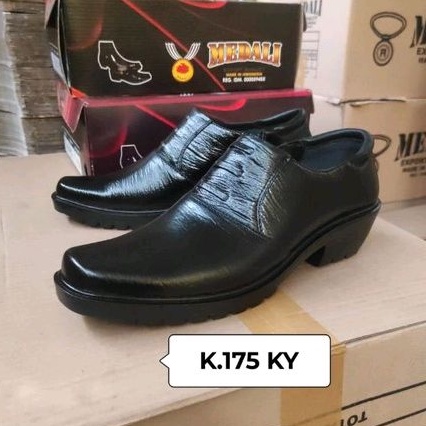 Sepatu kulit pria Medali kantor TNI Polri ASN security sepatu kerja formal tampil lebih keren