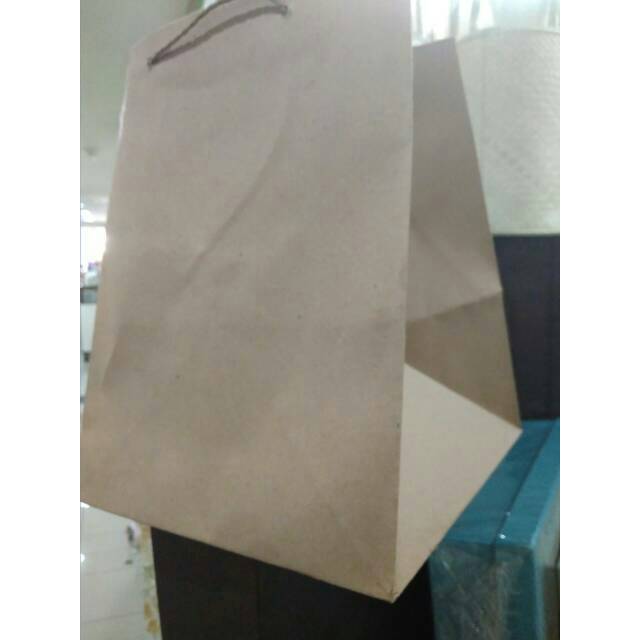 

Paper bag nasi box nasi 22/isi 12pcs termurah dan terlaris (12)nasi box 22