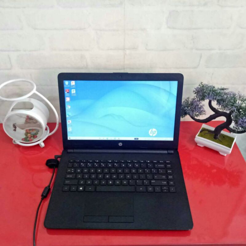 Laptop HP 14-bw015AU - Hitam (AMD A9-9420) Ram 4gb Hdd 1tb
