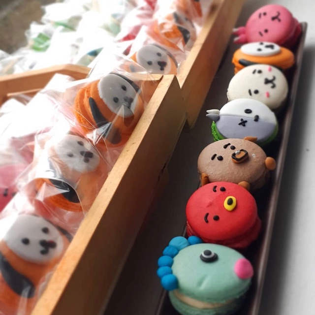 

BT21 Macarons package (isi 7)