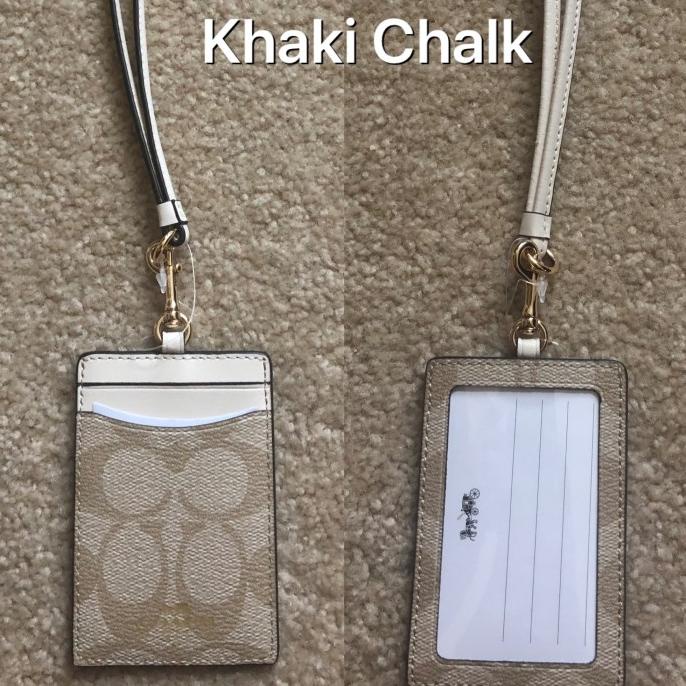 

MWT Coach Lanyard Gantungan Nama ID Khaki Chalk