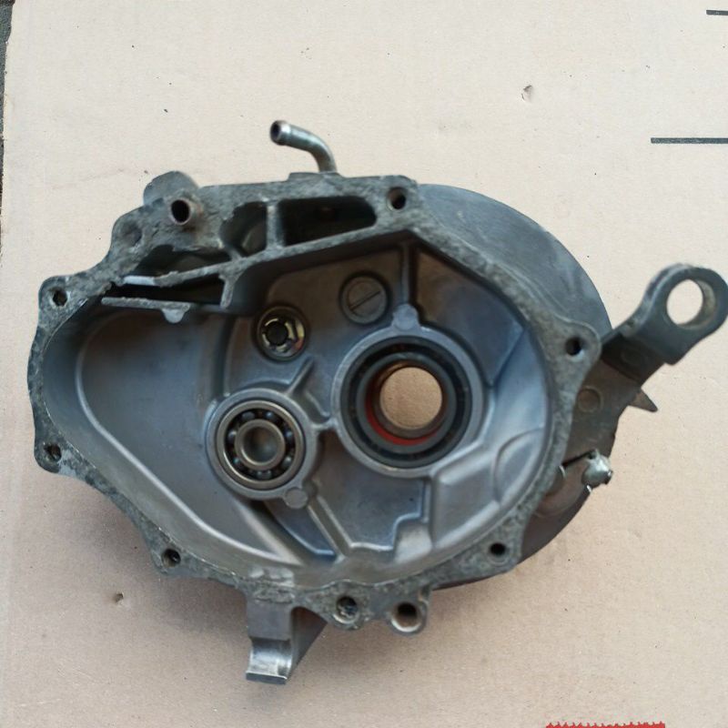 RUMAH GEARBOX DUDUKAN KAMPAS HONDA VARIO 110 KARBU-VARIO TECHNO 110 KARBU ORIGINAL