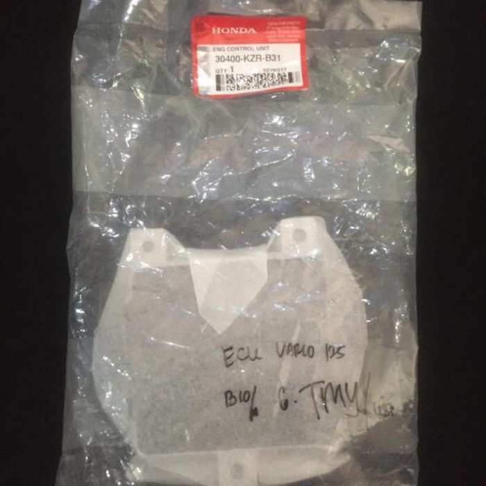 ECU engine control unit honda vario 125 iss 30400 kzr B31 original
