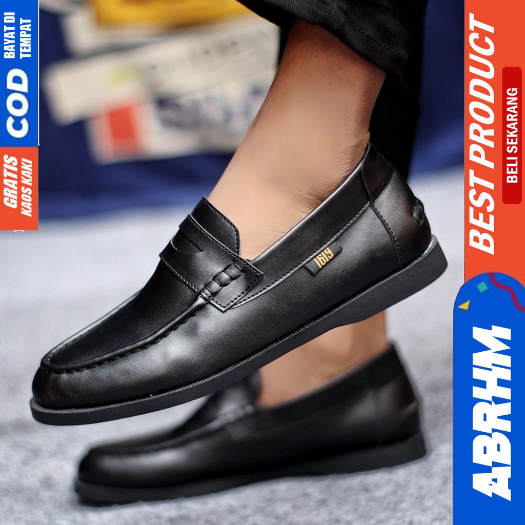 Sepatu Casual Pria Formal Slip On Pantofel Kulit Pu Kerja Kantor Kondangan Kuliah Hitam Fashion Shoes Terbaru Murah Kekinian Original PENNY ABRHM