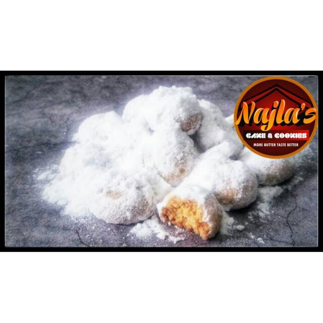 

Putri Salju Cornflakes / Mexican Wedding Cornflakes Cookies