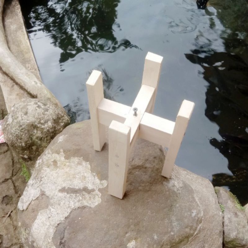 standing pot kayu tinggi 20