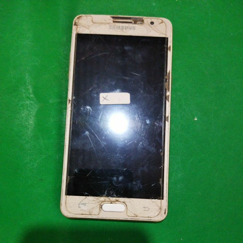 Samsung J3110 / J3 pro