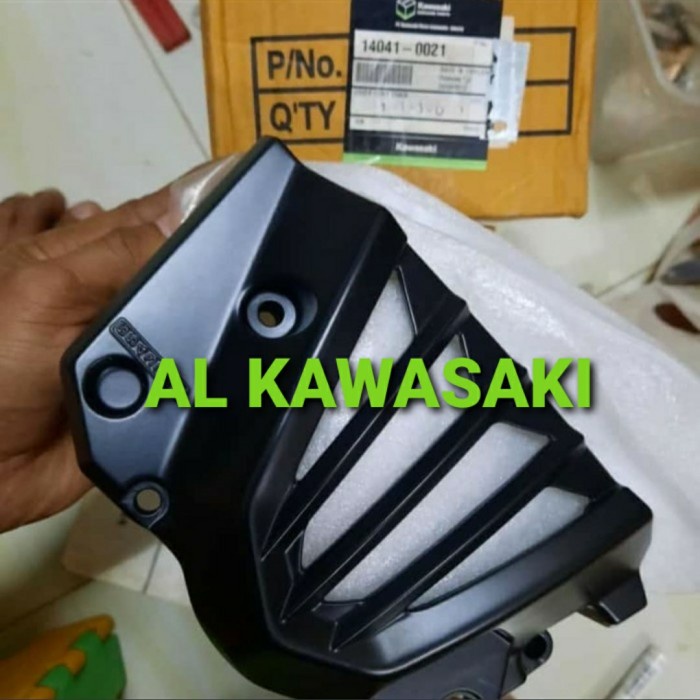 tutup gear depan cover gir depan ninja 250r 250 r 250 karbu Original Kawasaki