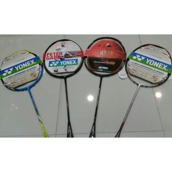 Raket Badminton Yonex Carbon Free Tas dan Grip 