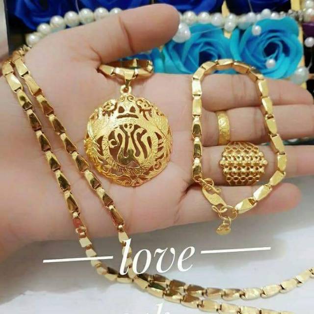 Unduh 520 Koleksi Gambar Gelang Emas 1 Suku Paling Baru Gratis HD