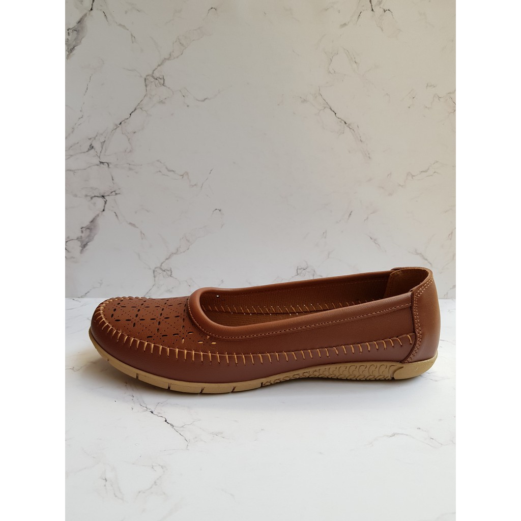 QQ 01 Tan Fashion Sepatu Kekinian Flat Shoes Wanita Model Laser Terbaru