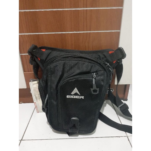 EIGER1989 TAS SELEMPANG PAHA PRIA LEGPACK COMPRESSOR 2F 5723 BLACK