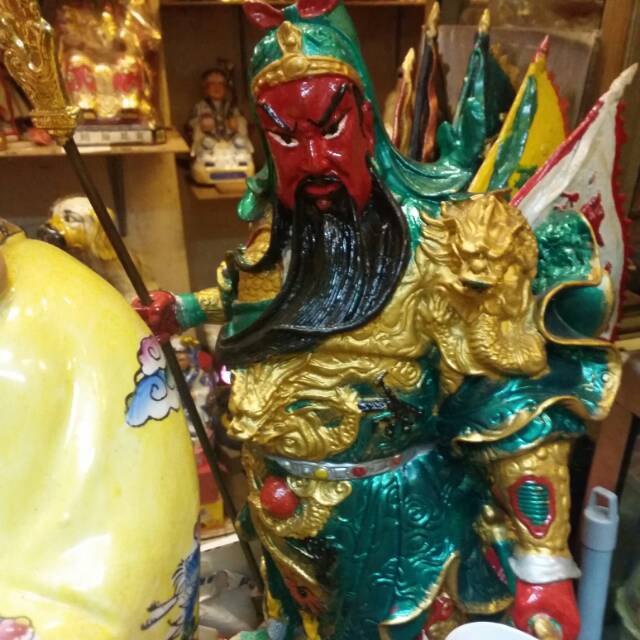 Patung Rupang Kwan Kong Bendera Jumbo Warna Logam