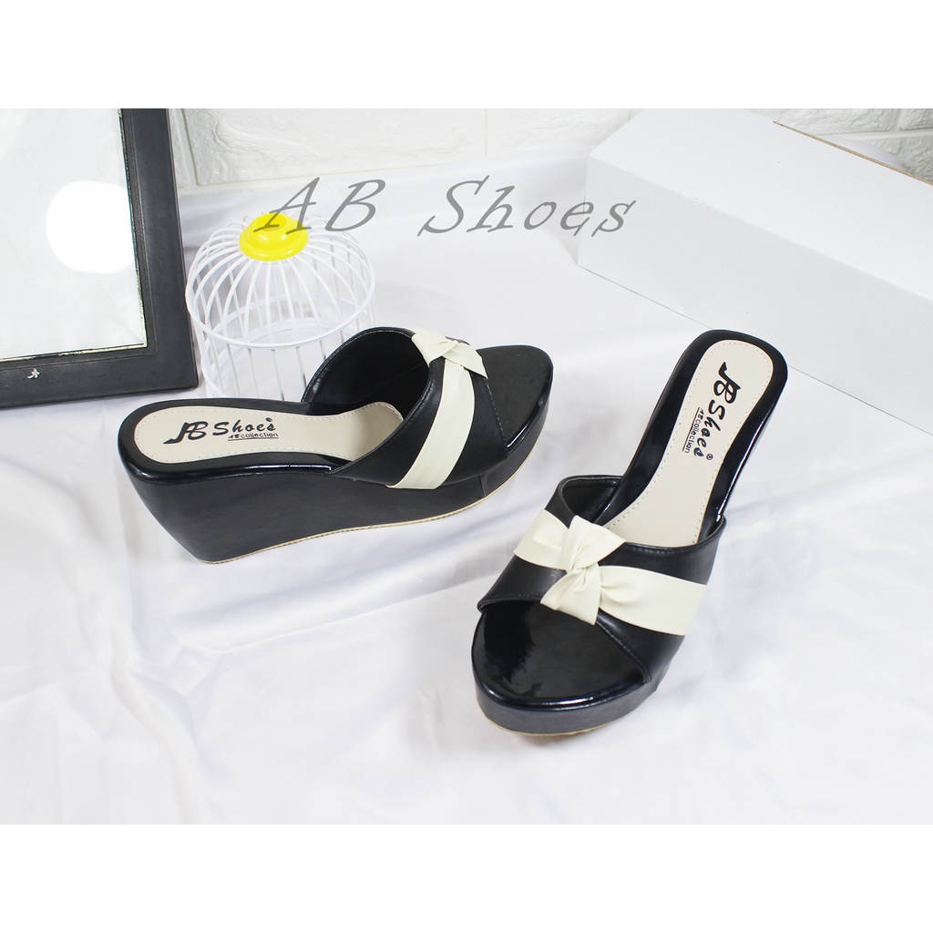 Sandal Wedges Wanita Kokop