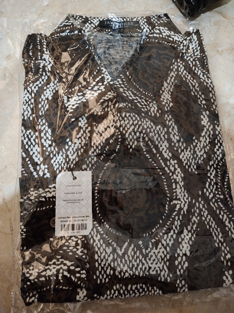 Jayashree Batik Regfit Indriya Longsleeve