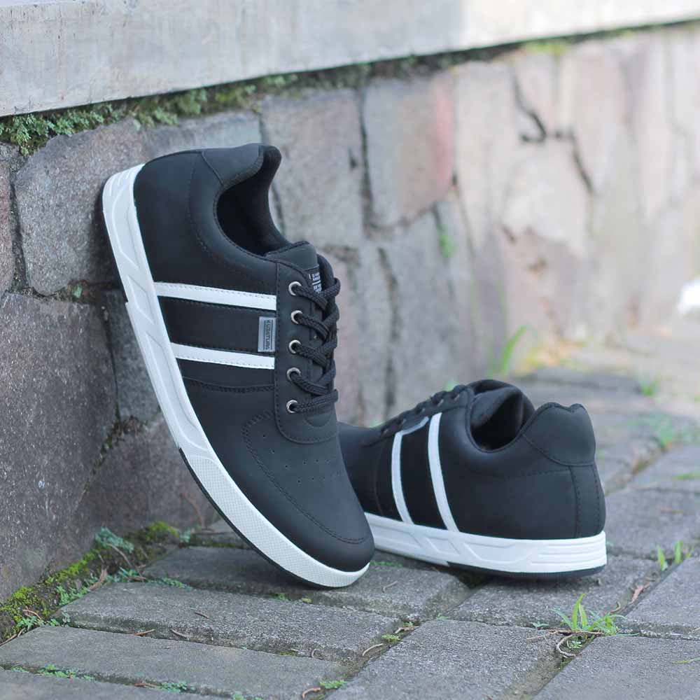 Sepatu Pria Casual Original Kuzatura Sneakers Pria Keren 026