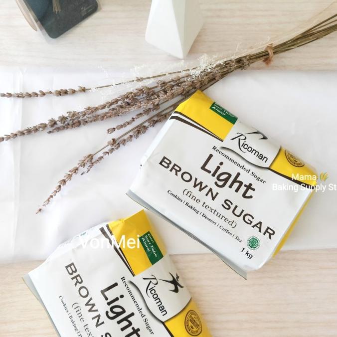 

Big Sale Ricoman Light Brown Sugar Fine Texture 1000 gr 1 Kg Packing Asli Big Sale