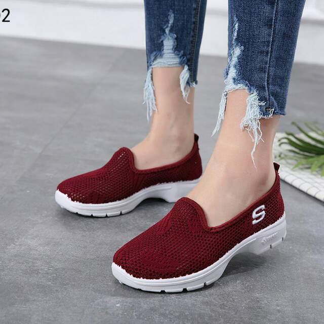 OMG.. Kece Banget 😱😱*
Sepatu KELSEY 602 ❤
Hells 3.5 cm
Bahan Kanvas Elastic kualitas ManTap 👍