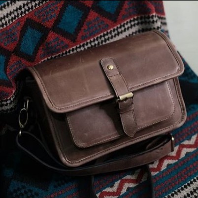 Tas Kamera Kulit Mirrorless Cognac - Basic Cembung