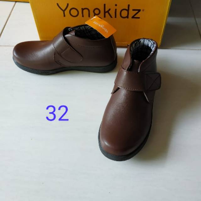 Sepatu anak yongkidz