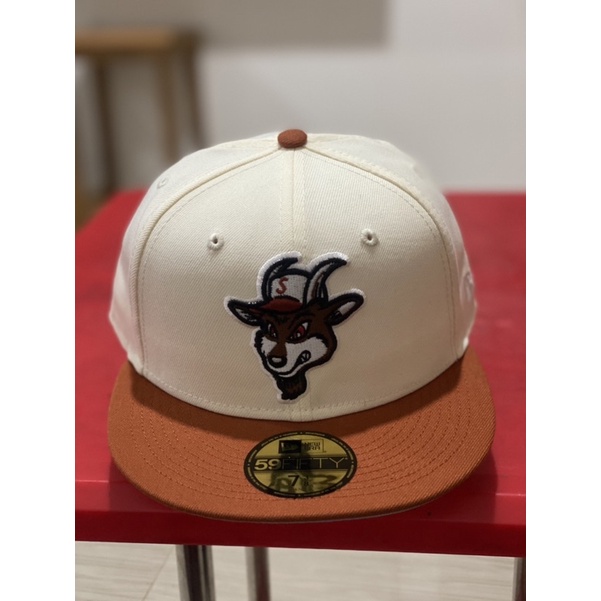 new era Supreme Goat cream coklat