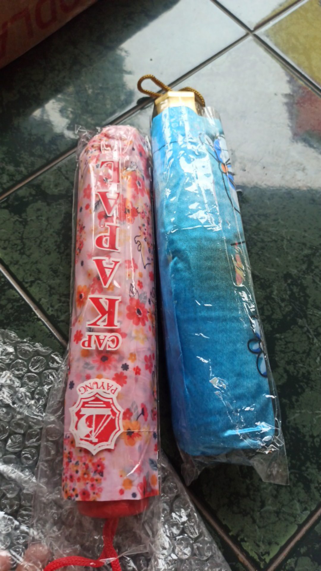 Payung Kapal Lipat 3 Kembang (motif Random)