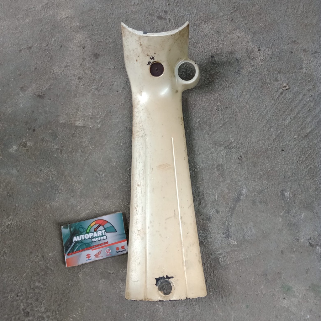 Cover body tengah legsil kontak Yamaha Fizr f1zr original copotan motor