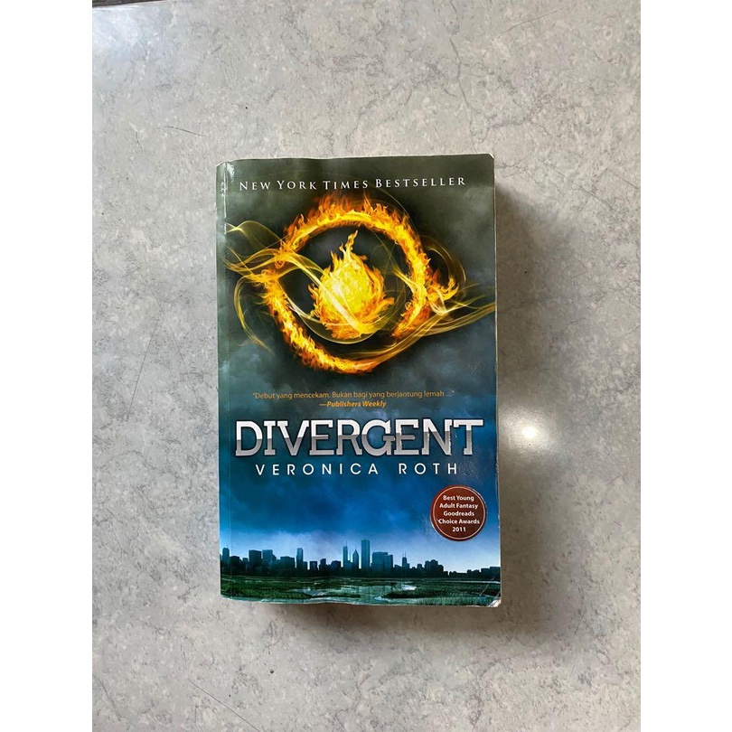 [INDONESIA] BUKU NOVEL TRILOGI DIVERGENT - DIVERGENT - INSURGENT - ALLEGIANT - VERONICA ROTH [ORIGINAL]