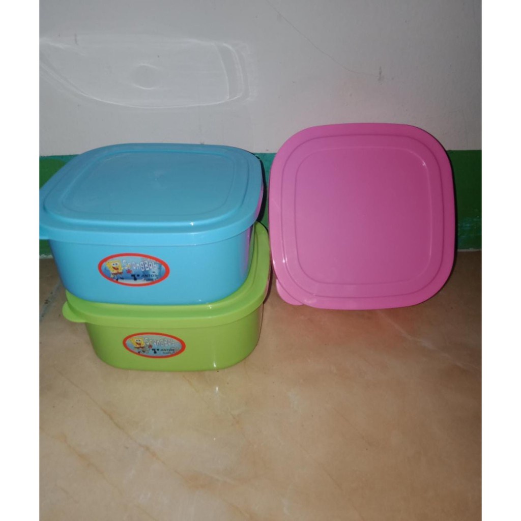 Lunch Box Spongebob Tantos / Kotak Tempat Makan Souvenir Ulang Tahun / Wadah Bekal / Rantang