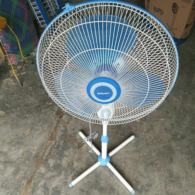 Kipas angin miyako stand-fan 1618 / kipas angin /Miyako KAS-1618 B Kipas Angin Berdiri