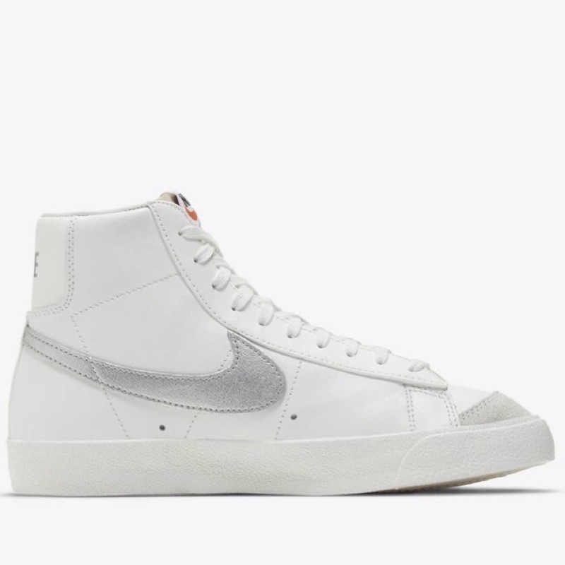 nike mid tops white
